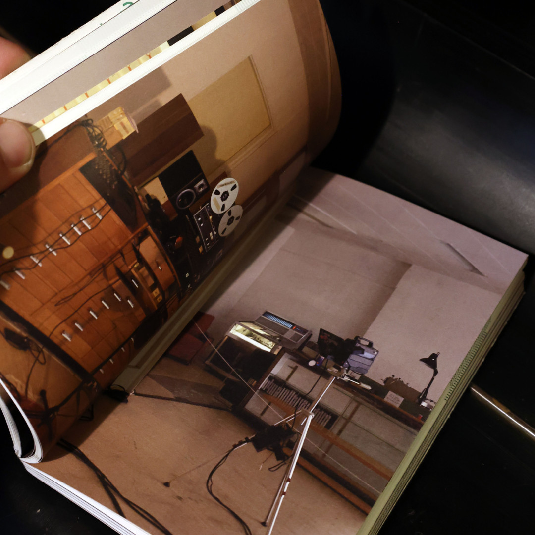 LOUIS JUCKER - A Pharmacy of Songs- BOOK - Image 3