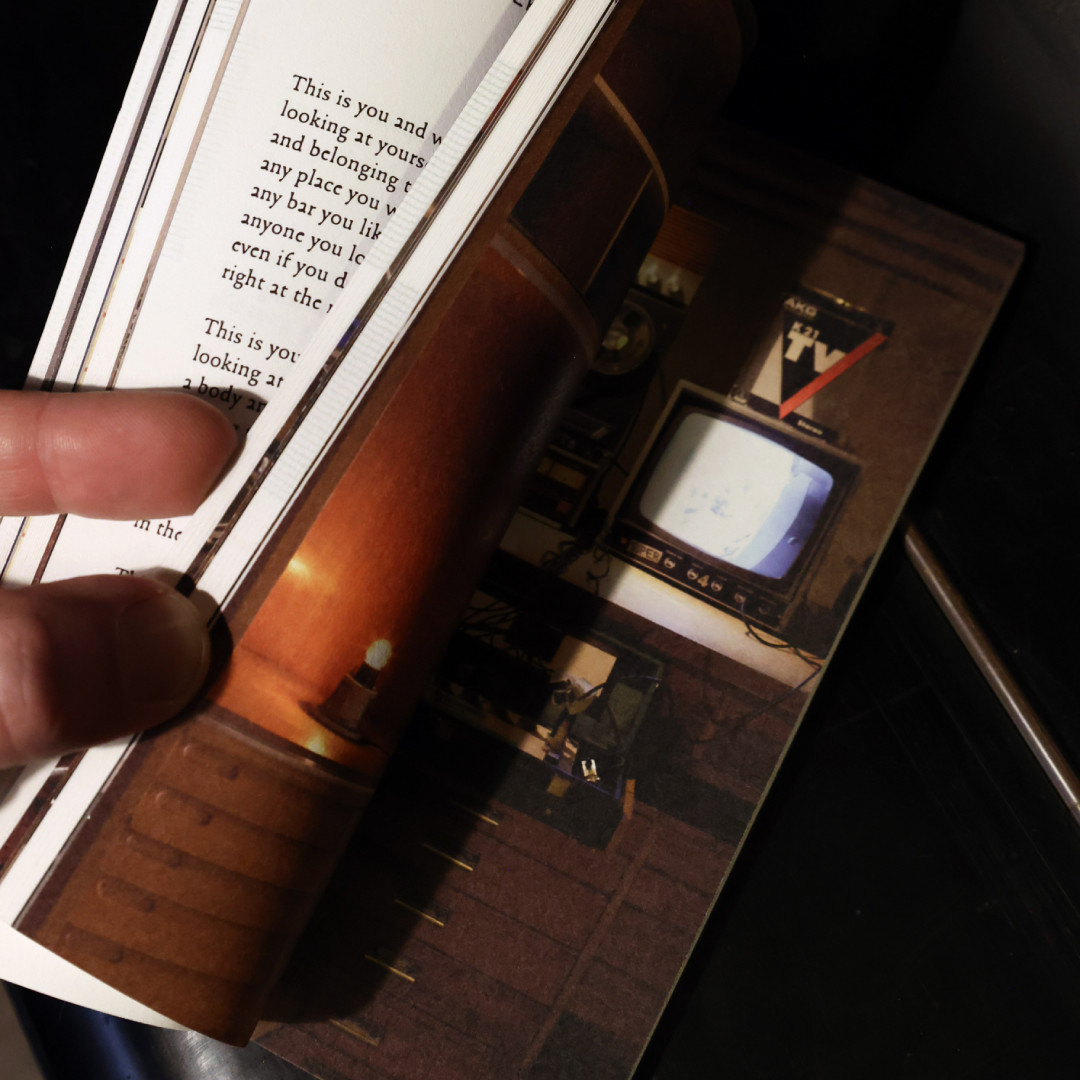 LOUIS JUCKER - A Pharmacy of Songs- BOOK - Image 2